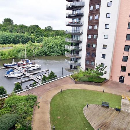 Ferienwohnung Perfect Getaway In Cardiff Marina Exterior foto