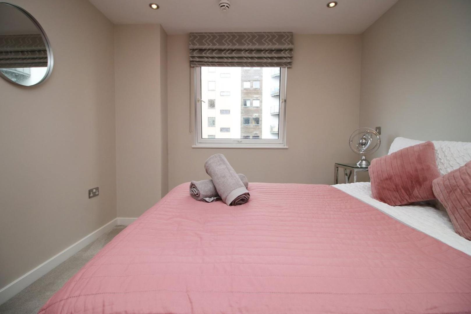 Ferienwohnung Perfect Getaway In Cardiff Marina Exterior foto